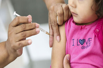 Vacina em crianças de 5 a 11 anos deve começar nas próximas semanas