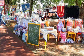 CAPS inicia feira de artesanatos do Dia das Mães